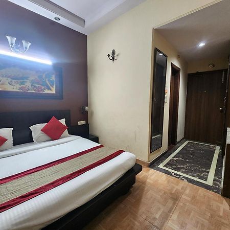 Hotel Mid Town เดลี ภายนอก รูปภาพ